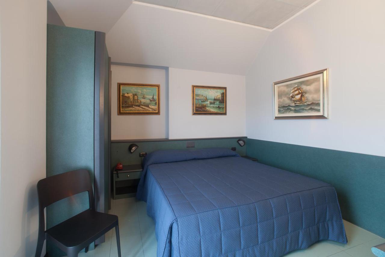 Hotel Tirreno Genoa Exterior photo