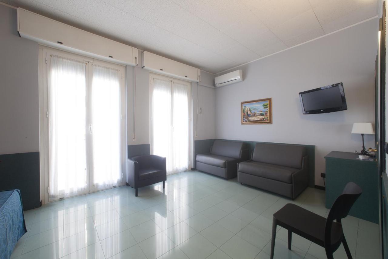 Hotel Tirreno Genoa Exterior photo