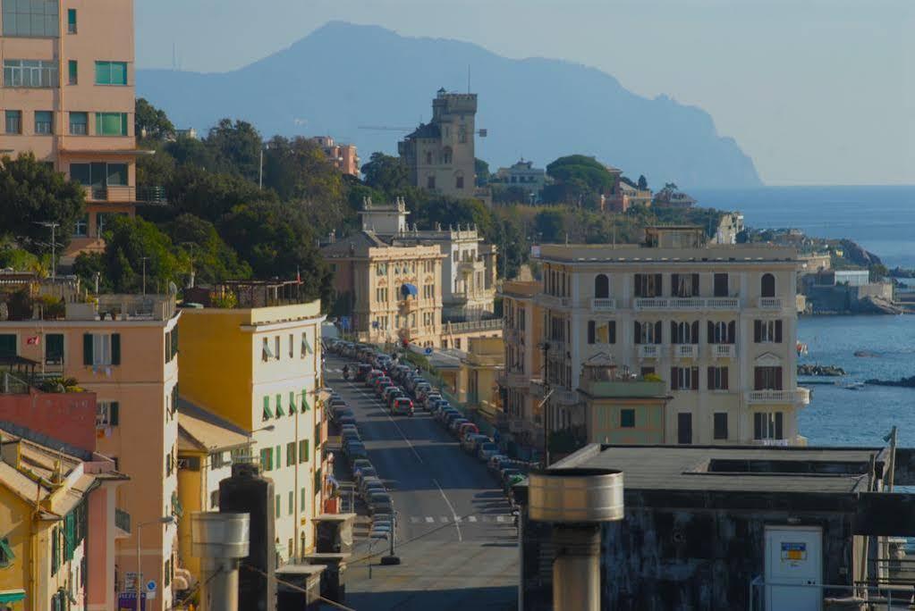 Hotel Tirreno Genoa Exterior photo